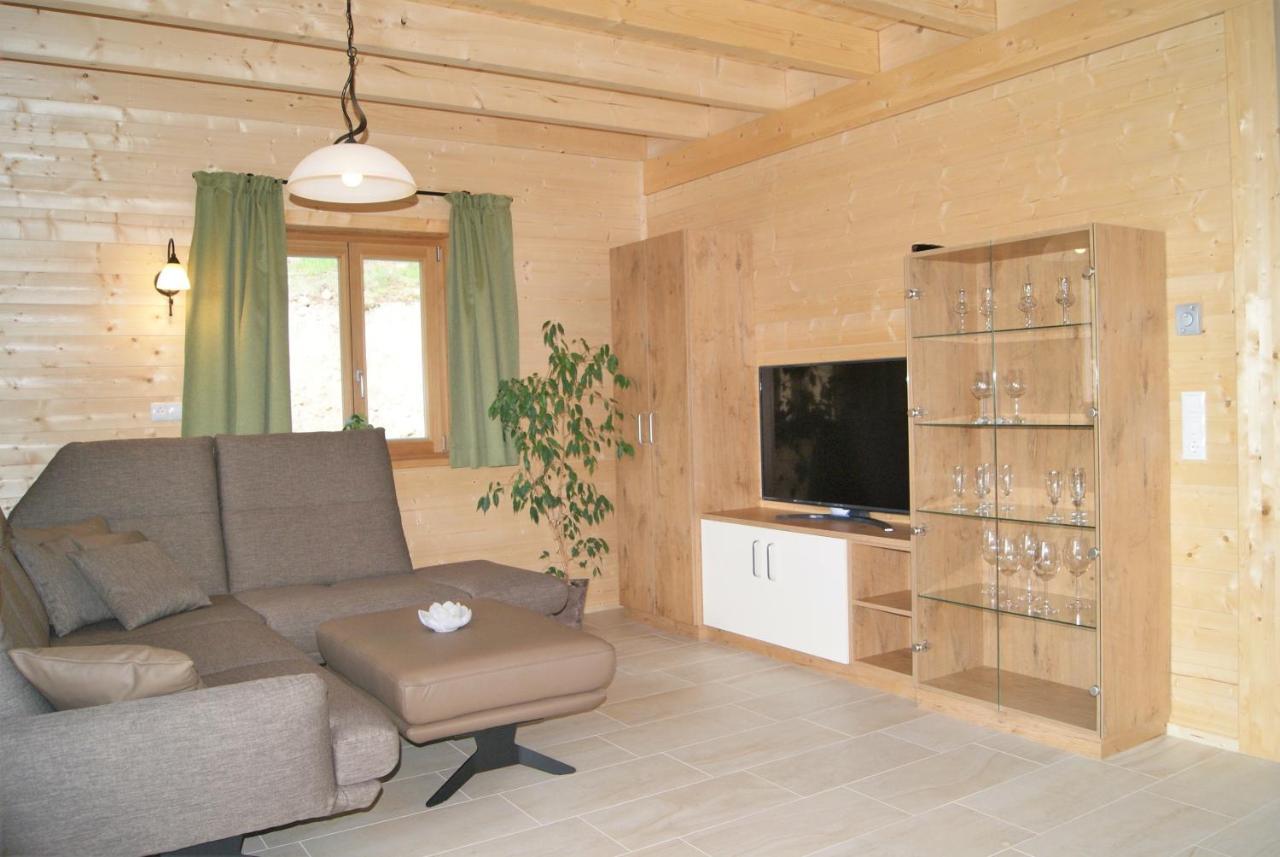 Bergchalet Am Waldrand - Pool, Sauna & Kamin Pöllauberg Екстериор снимка