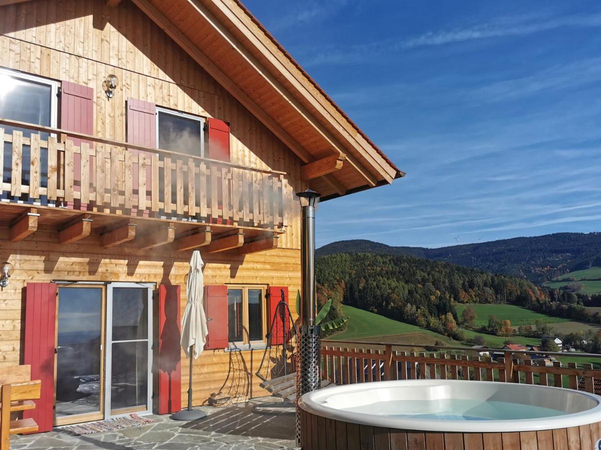 Bergchalet Am Waldrand - Pool, Sauna & Kamin Pöllauberg Екстериор снимка
